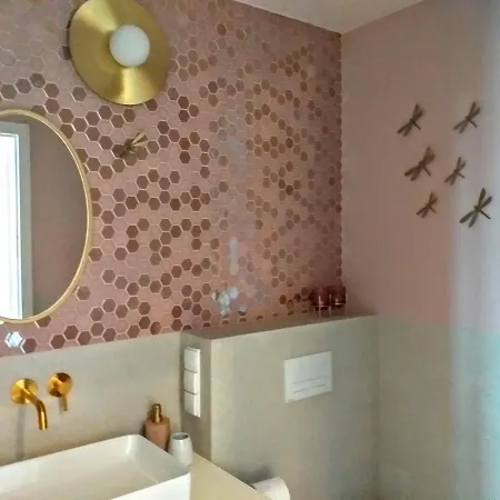 Apartament Różany *