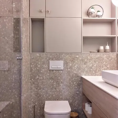 Apartament Różany *