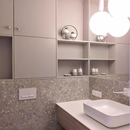 Apartament Różany *